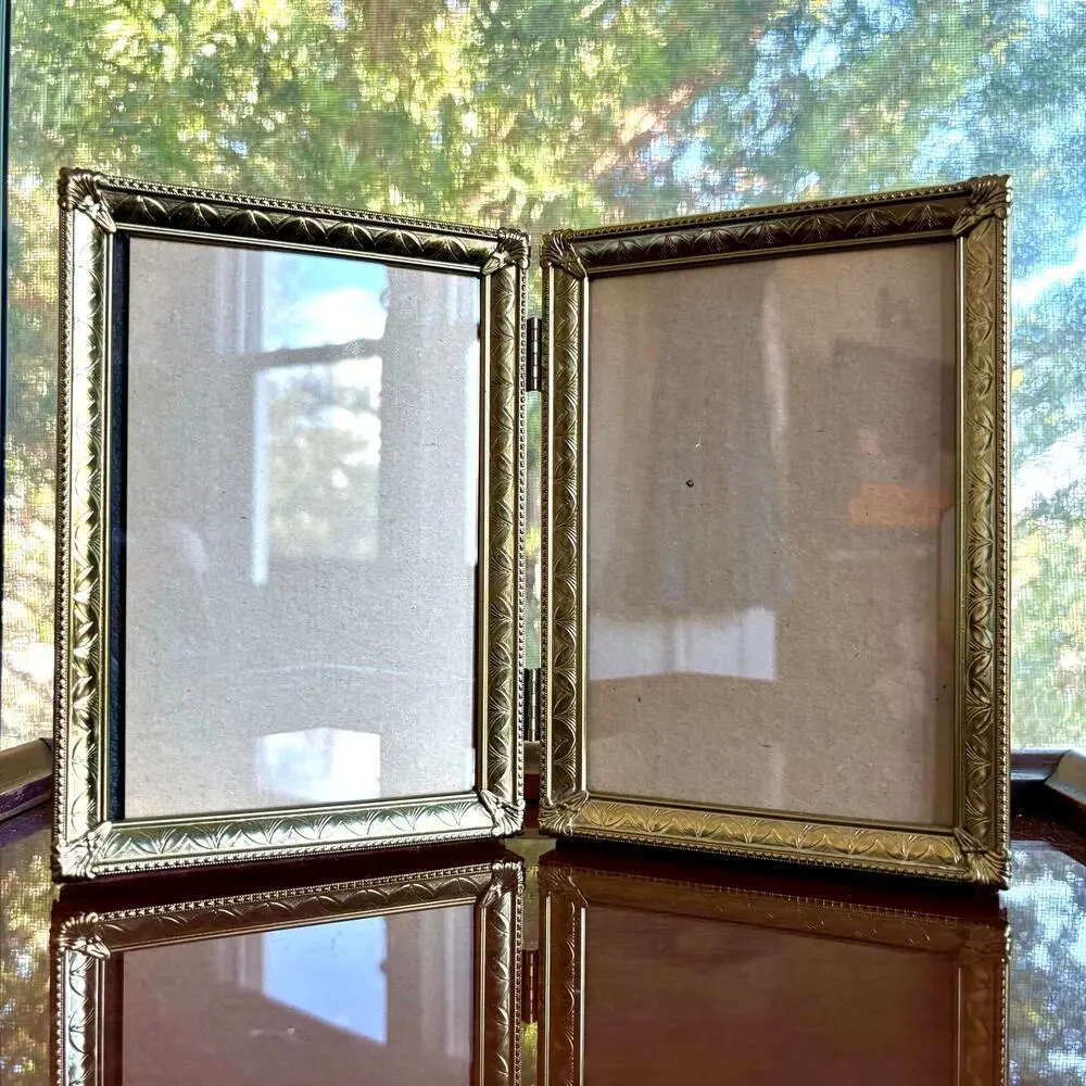 Vintage hinged double